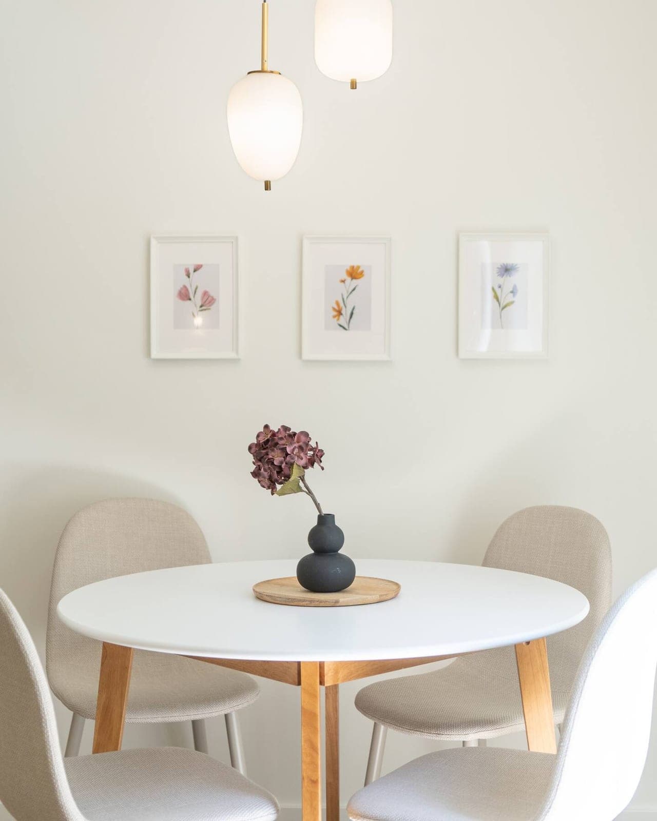 Dining nook with pendant lights